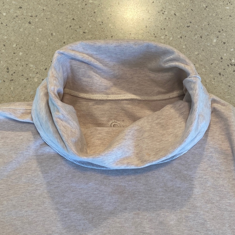 Lululemon Rest Day pullover - Picture 4 of 7